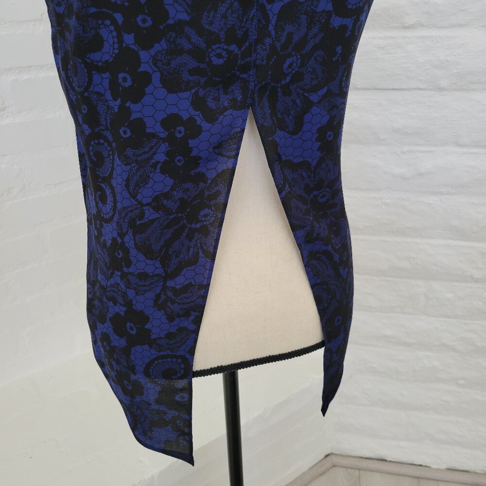 Express Tank Top Womens Small Blue Black Back Slit Navy Floral Sleeveless - Picture 6 of 7